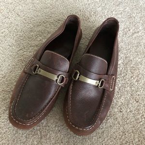 AS-IS: Cole Haan Brown Leather+ Brass Somerset Slip On Driver Loafers. 9/US.